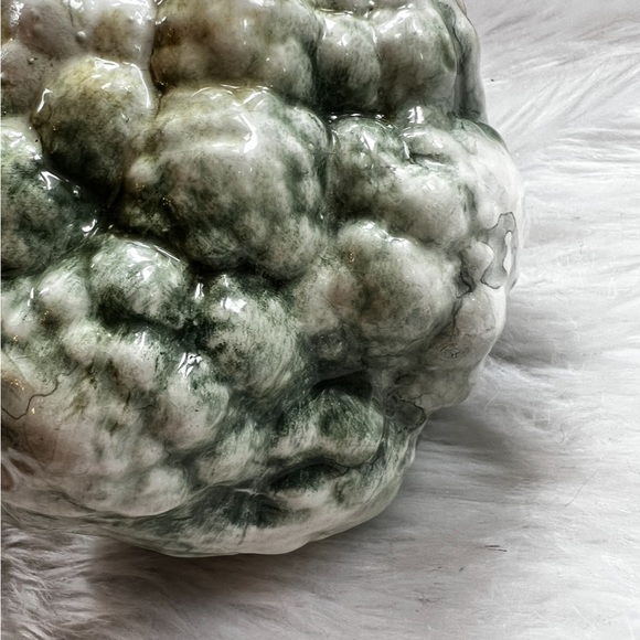 A Due Tosin ceramic broccoli figurine approx 6” tag still on - Picture 8 of 9